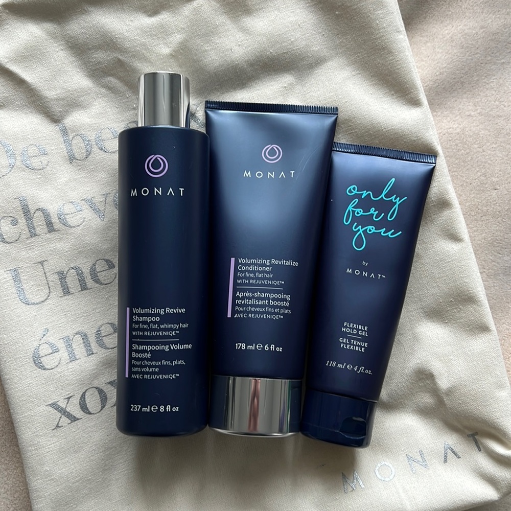 Monat shampoo conditioner and gel! Volumizing! With cute bag.